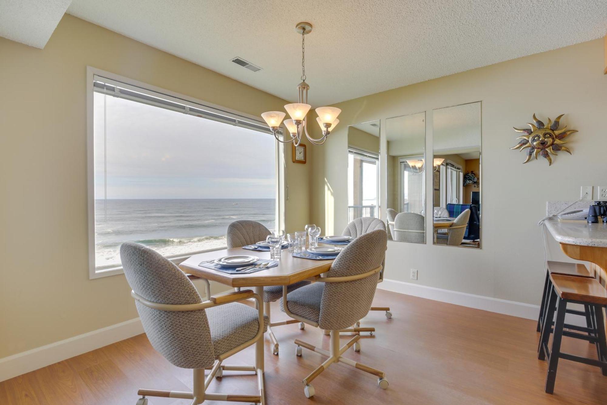Comfortable Lincoln City Condo With Patio And Views! Buitenkant foto